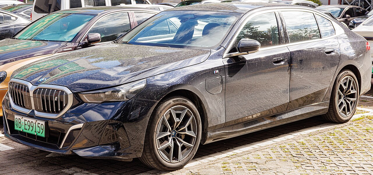 BMW i5: BMW i5: The Electric 5 Series Executive Saloon