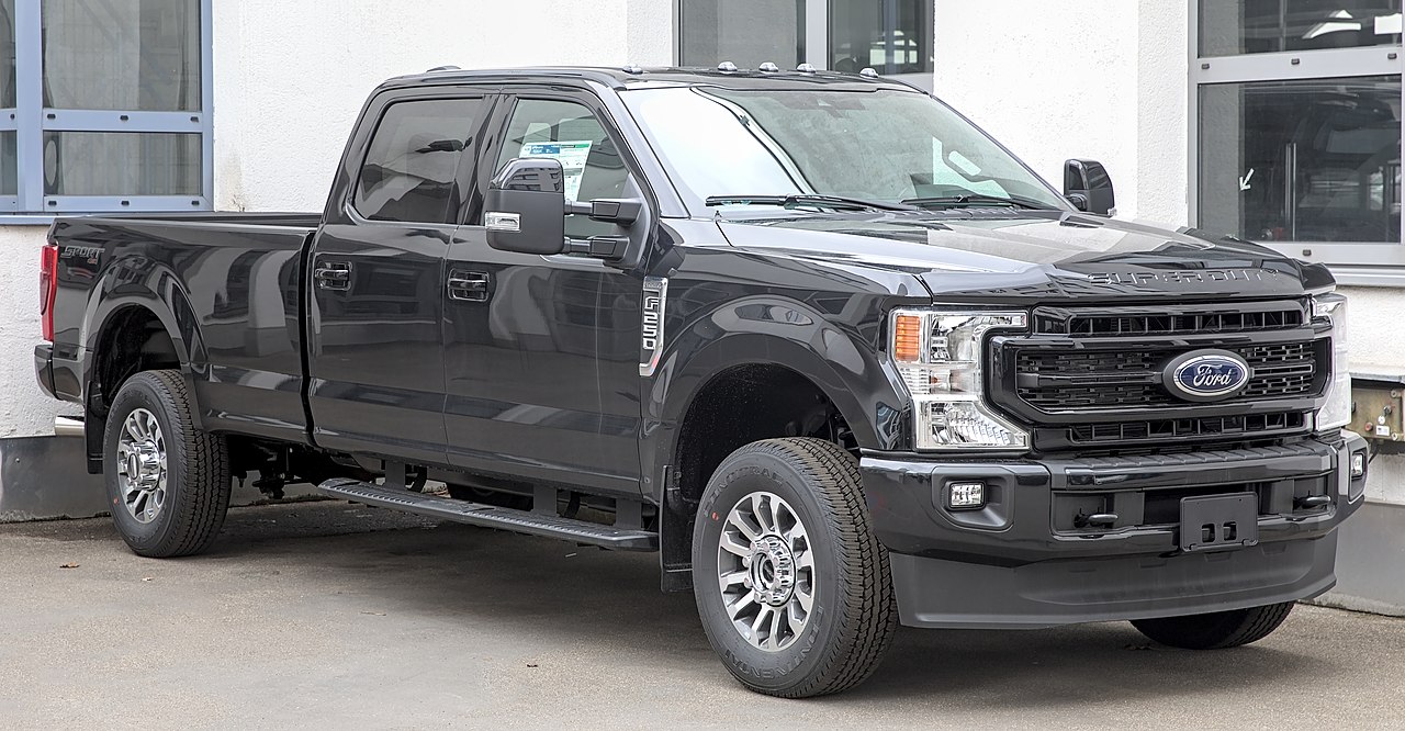Ford F-250: Ford F-250: The Super Duty Heavy-Hauler