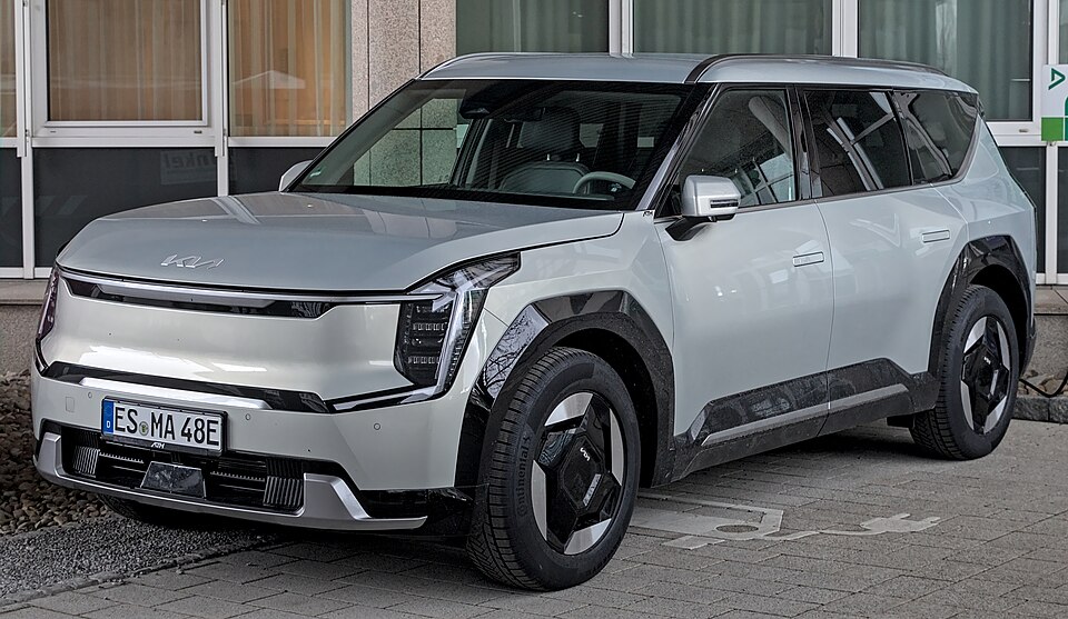 Kia EV9: Three-row electric SUV on the E-GMP platform. A full-size family EV, with a performance GT-Line.