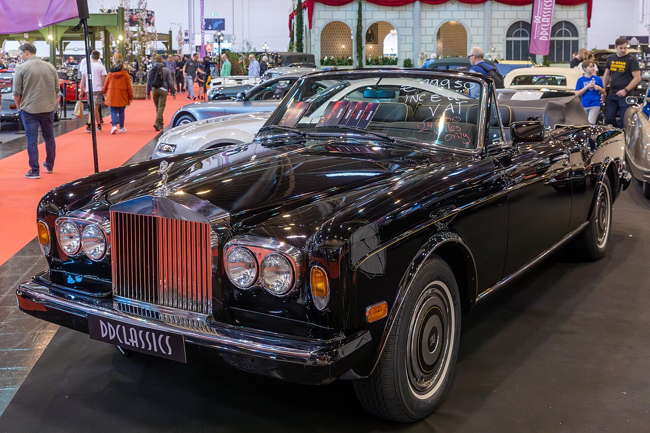Rolls-Royce Corniche: Rolls-Royce Corniche: The Grand Convertible