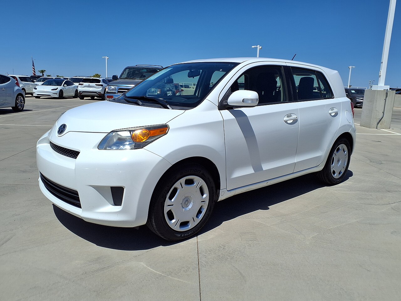 Scion xD: Scion xD: The Versatile Subcompact Hatch